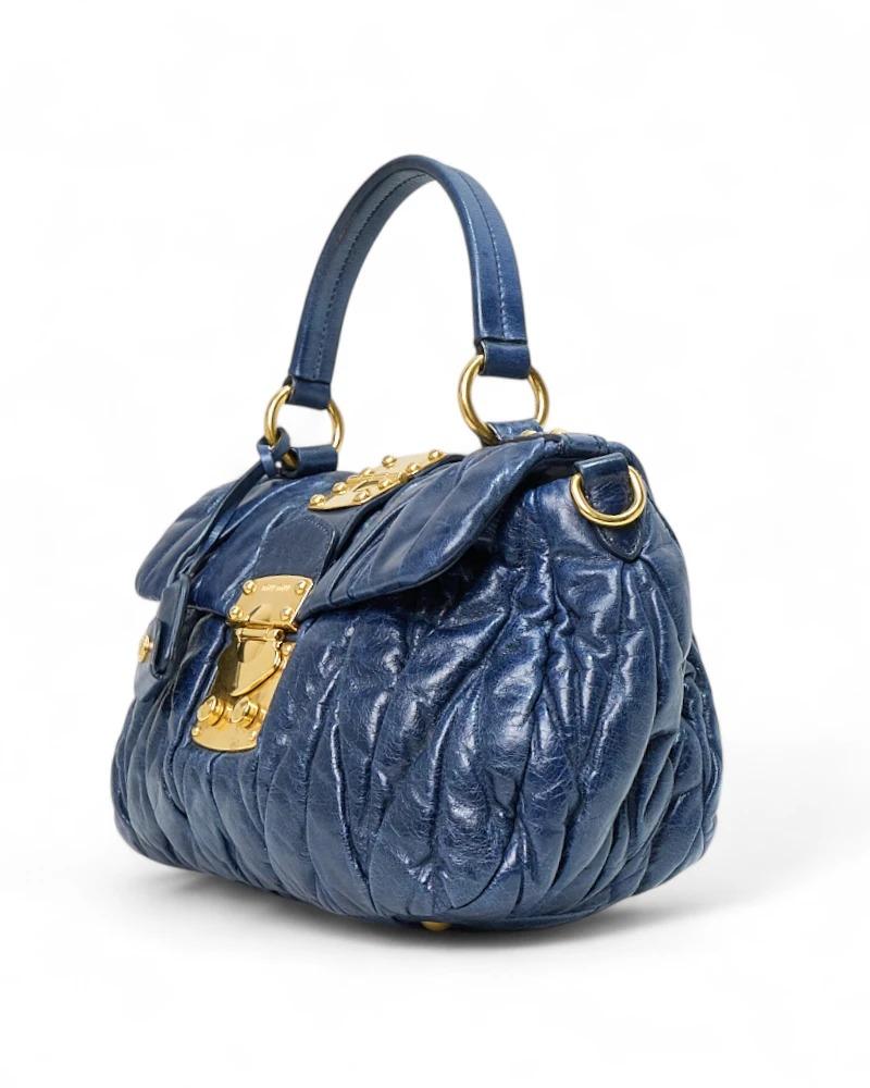 Miu Miu Bauletto Pequeño Groffato Azul en Bueno estado para la venta en Torre Del Greco, IT