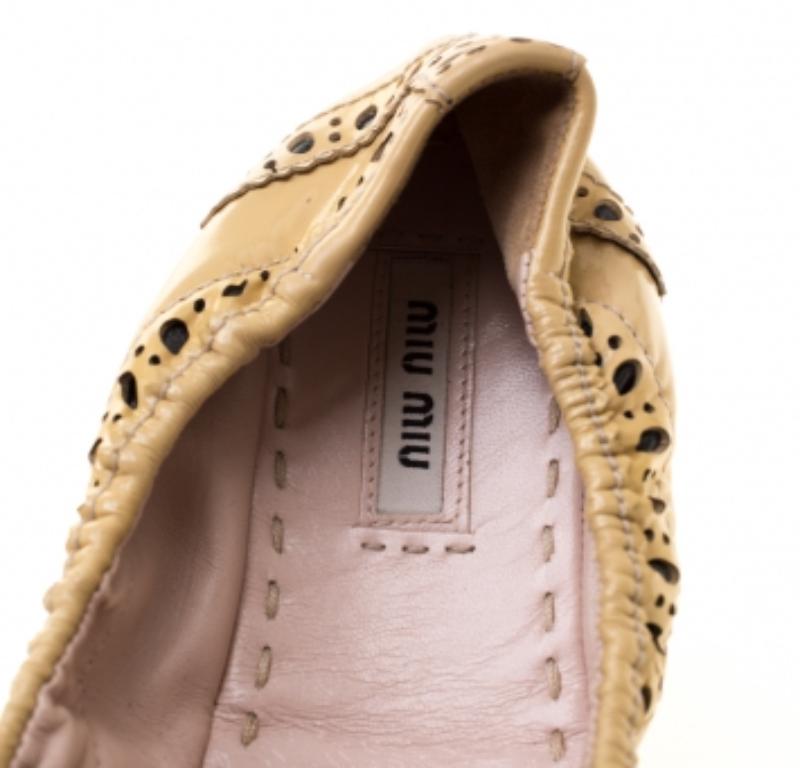 Miu Miu Bailarinas Beige Brogue Piel Lazo Scrunch Talla 37.5 en venta 1