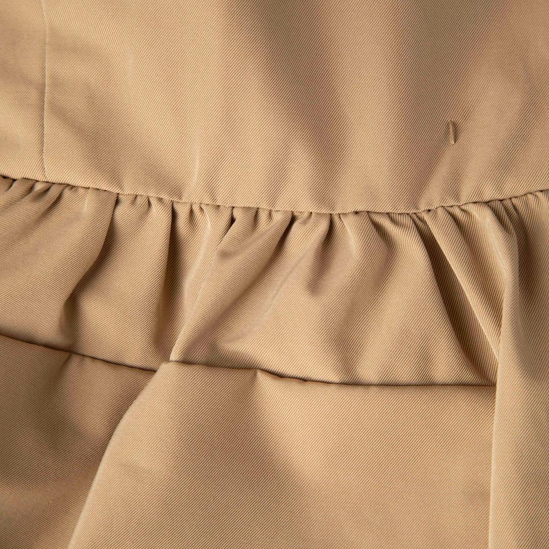 Miu Miu Beige Ausgestellter Trenchcoat mit Gürtel Größe M im Zustand „Hervorragend“ im Angebot in London, GB