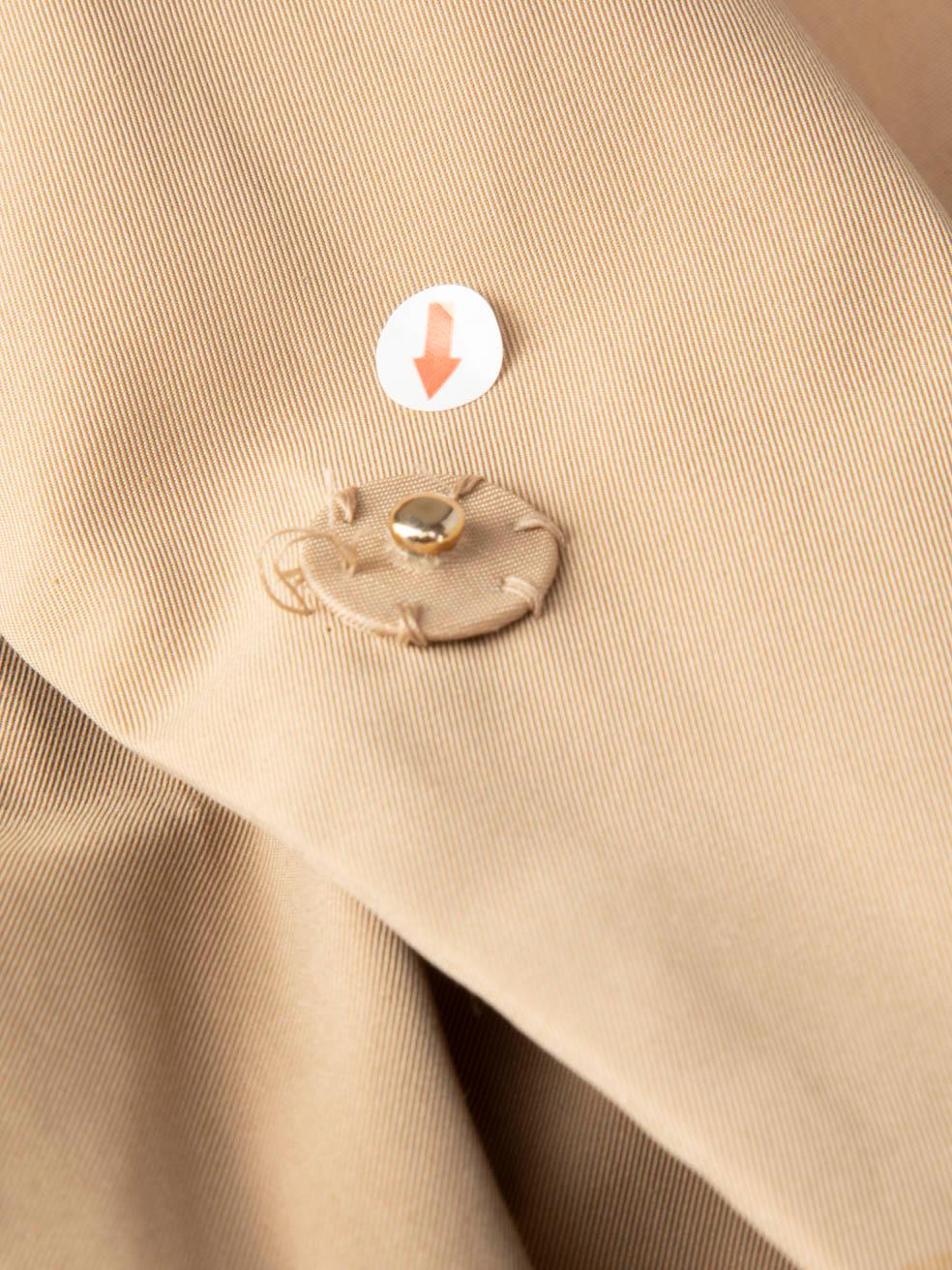 Miu Miu Beige Ausgestellter Trenchcoat mit Gürtel Größe M im Angebot 2