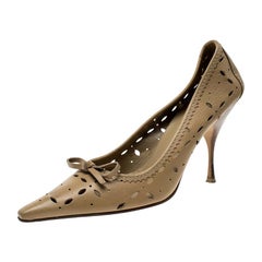 Miu Miu Beige Laser Cut Leather Bow Detail Pumps Size 38