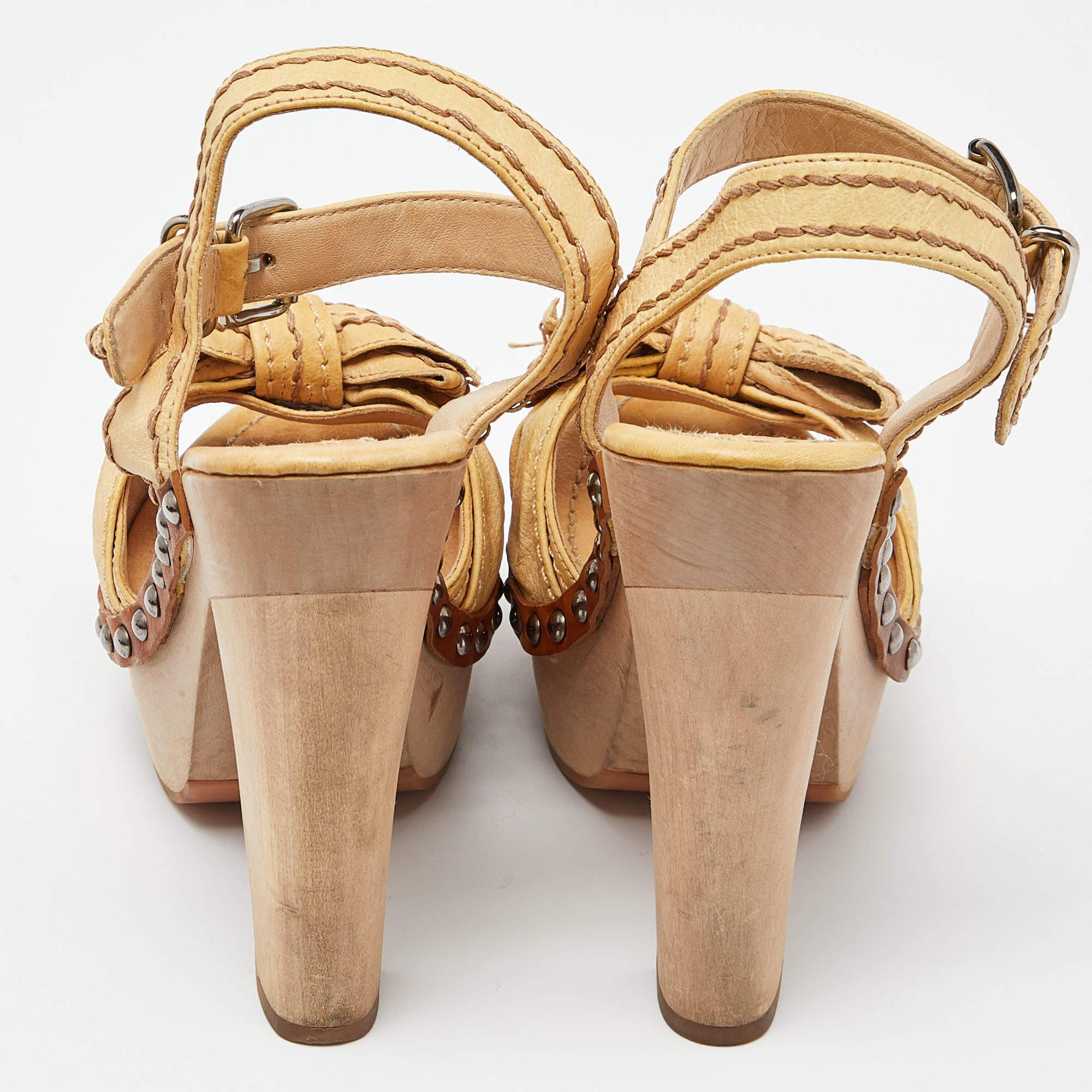 Miu Miu Beige Leather Ribbon Slingback Platform Sandals Size 35.5 en vente 1