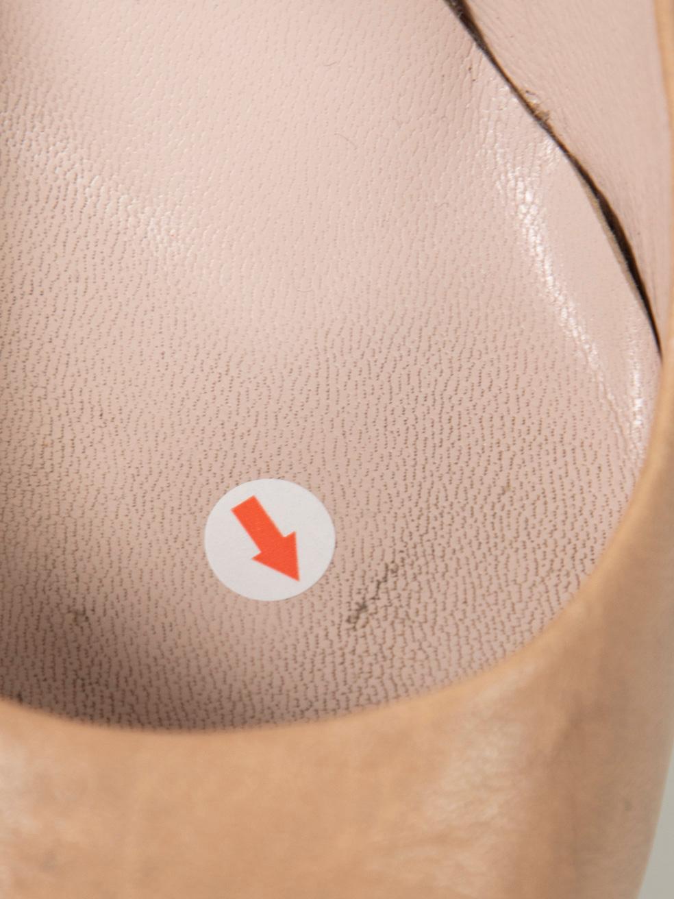 Miu Miu Bombas de piel beige con pliegues Talla IT 38.5 en venta 2