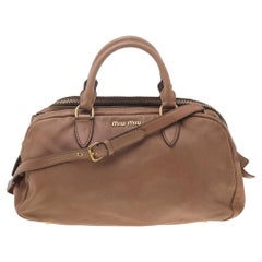 Miu Beige Leder-Umhängetasche