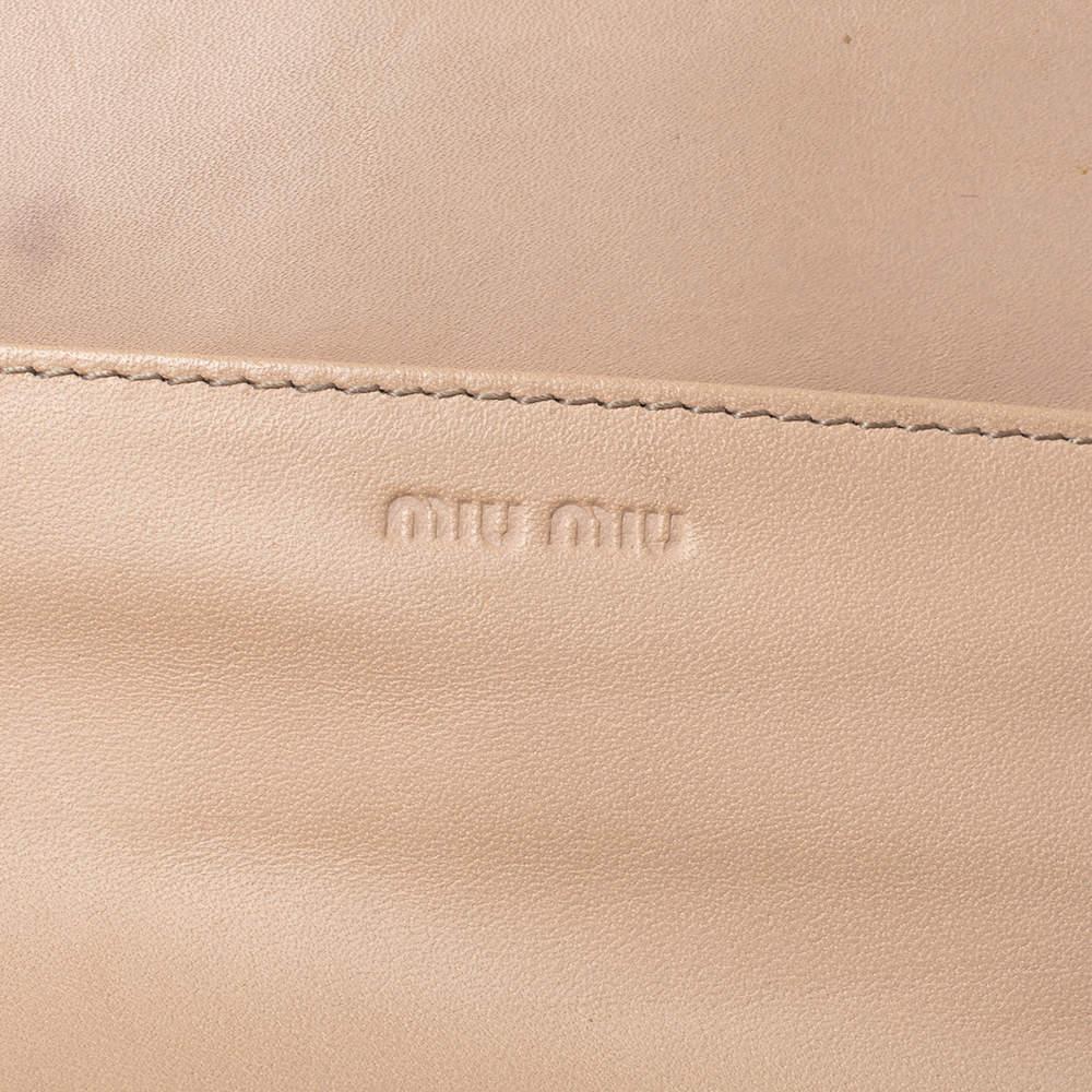 Miu Miu Beige Patent Leather Bow Continental Wallet 3