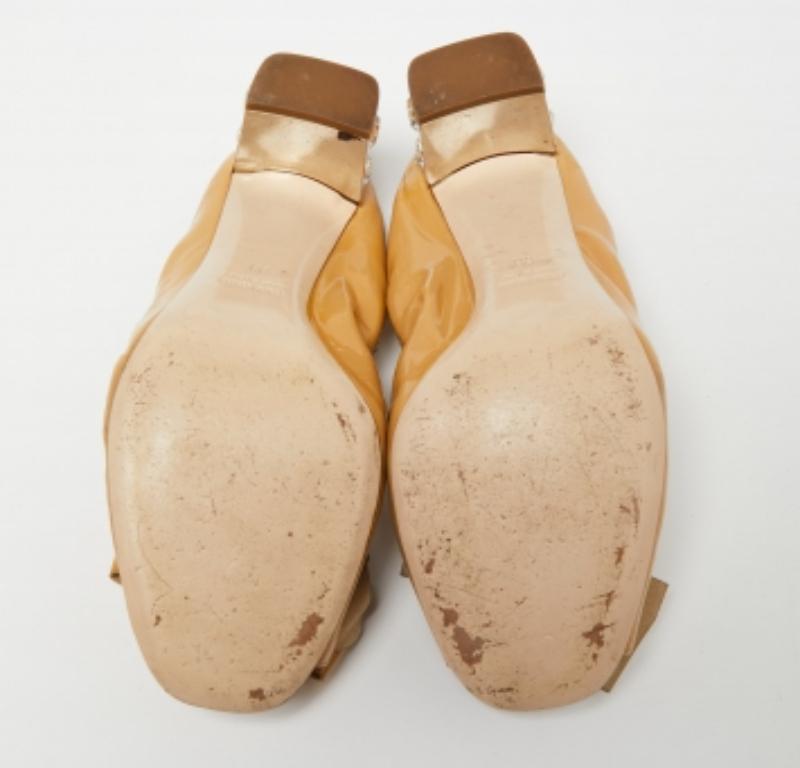 Miu Miu Beige Charol Lazo Cristal Tacón Tachonado Bombas Peep-Toe Talla 38 en venta 4