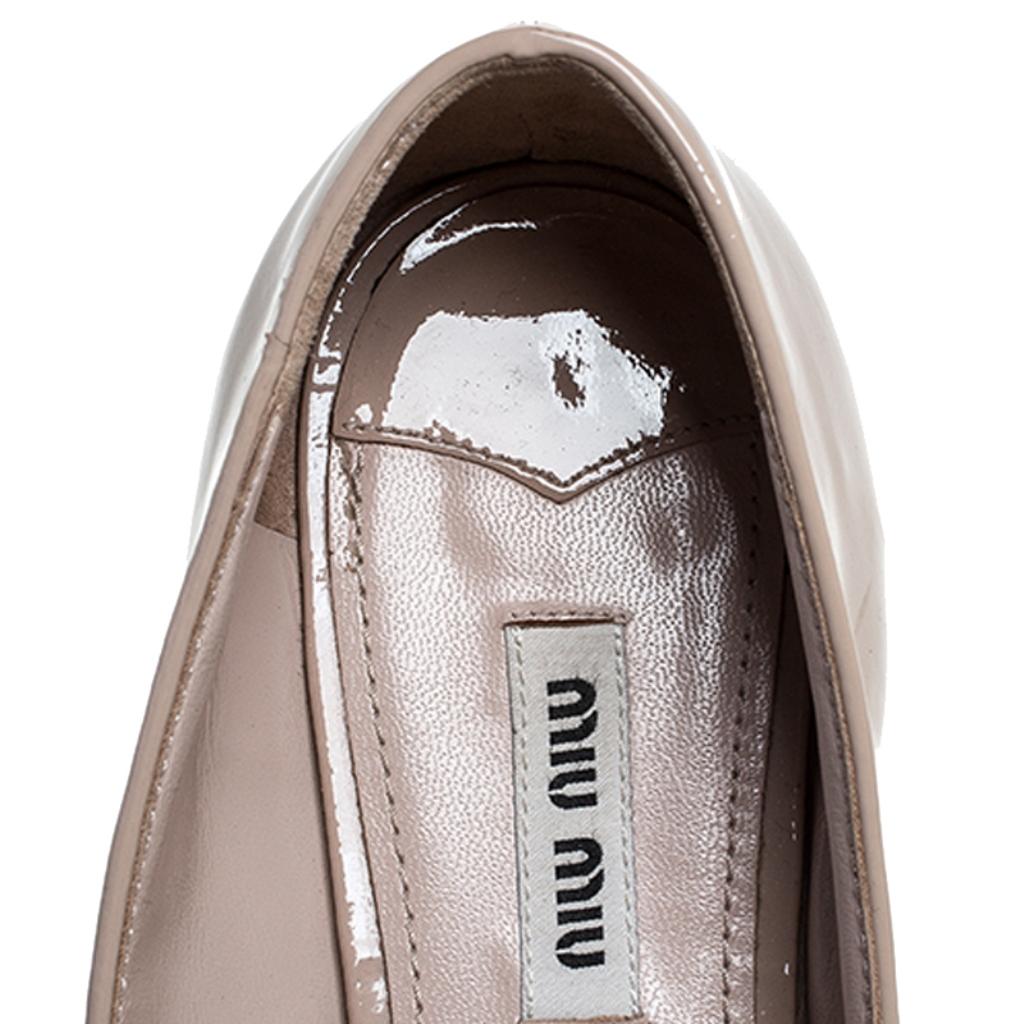 Women's Miu Miu Beige Patent Leather Bow Jeweled Heel Flats Size 37.5