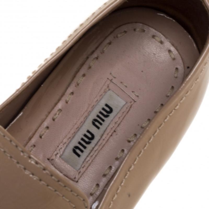 Miu Miu Beige Patent Leather Crystal Pointed Cap Toe Slip On Sneakers Size 35 For Sale 2