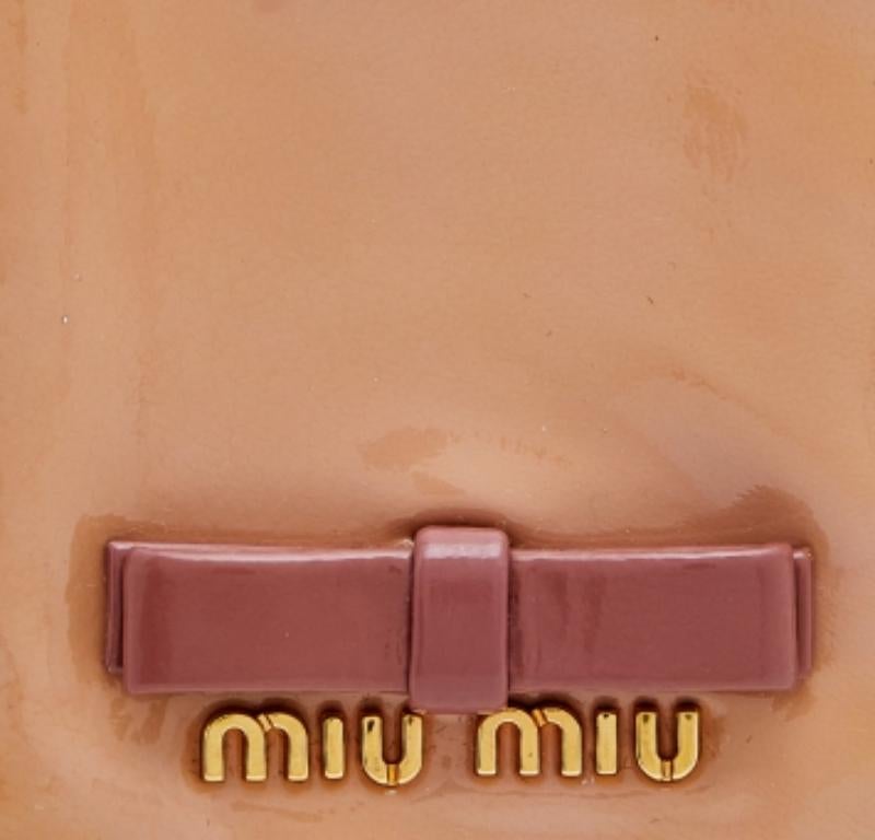 Miu Miu Beige Patent Leather Ruffle Phone Case For Sale 6