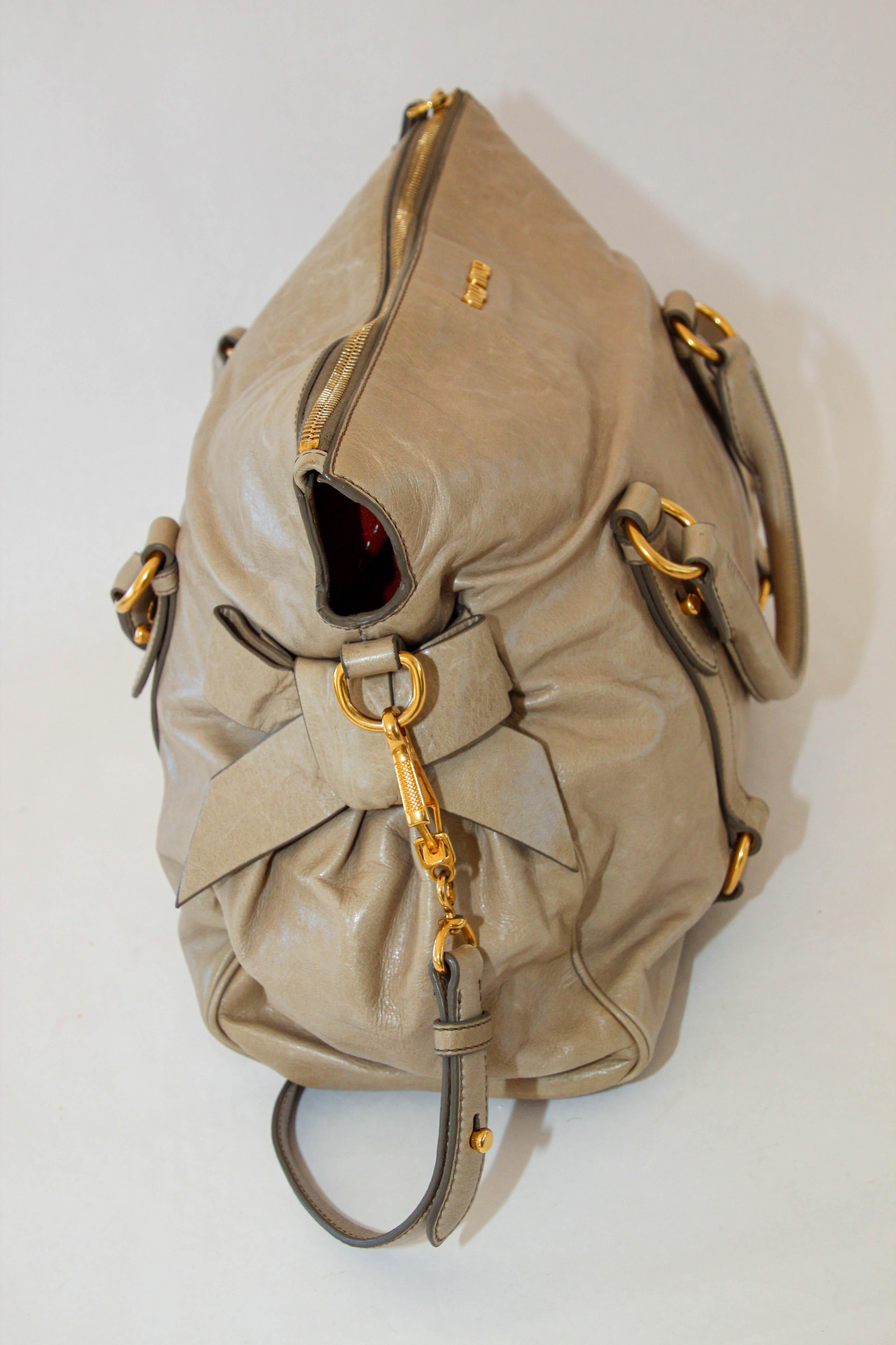 MIU MIU Beige Vitello Lux Bow Leather Hand Bag Satchel Tote For Sale 10