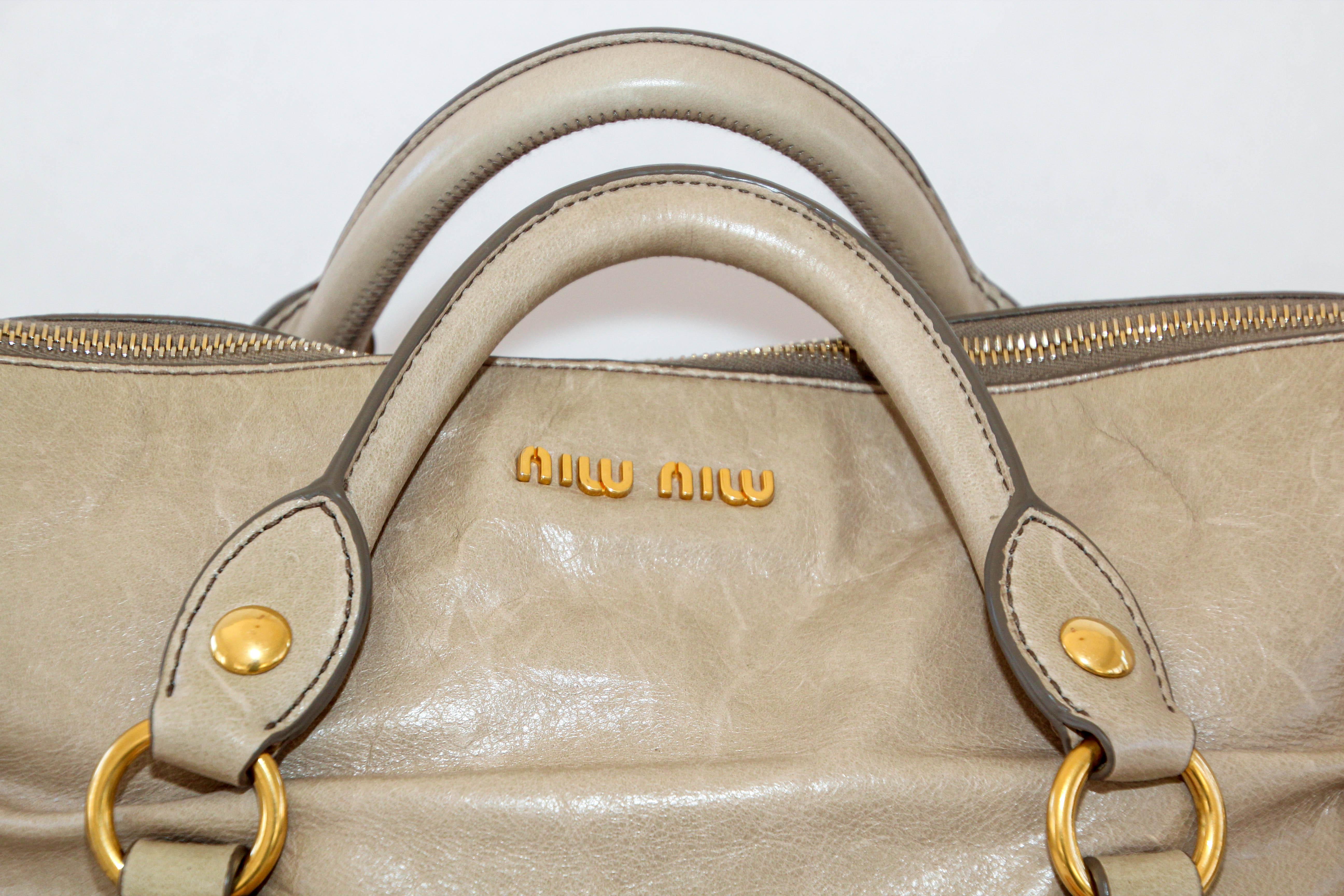 Women's or Men's MIU MIU Beige Vitello Lux Bow Leather Hand Bag Satchel Tote For Sale