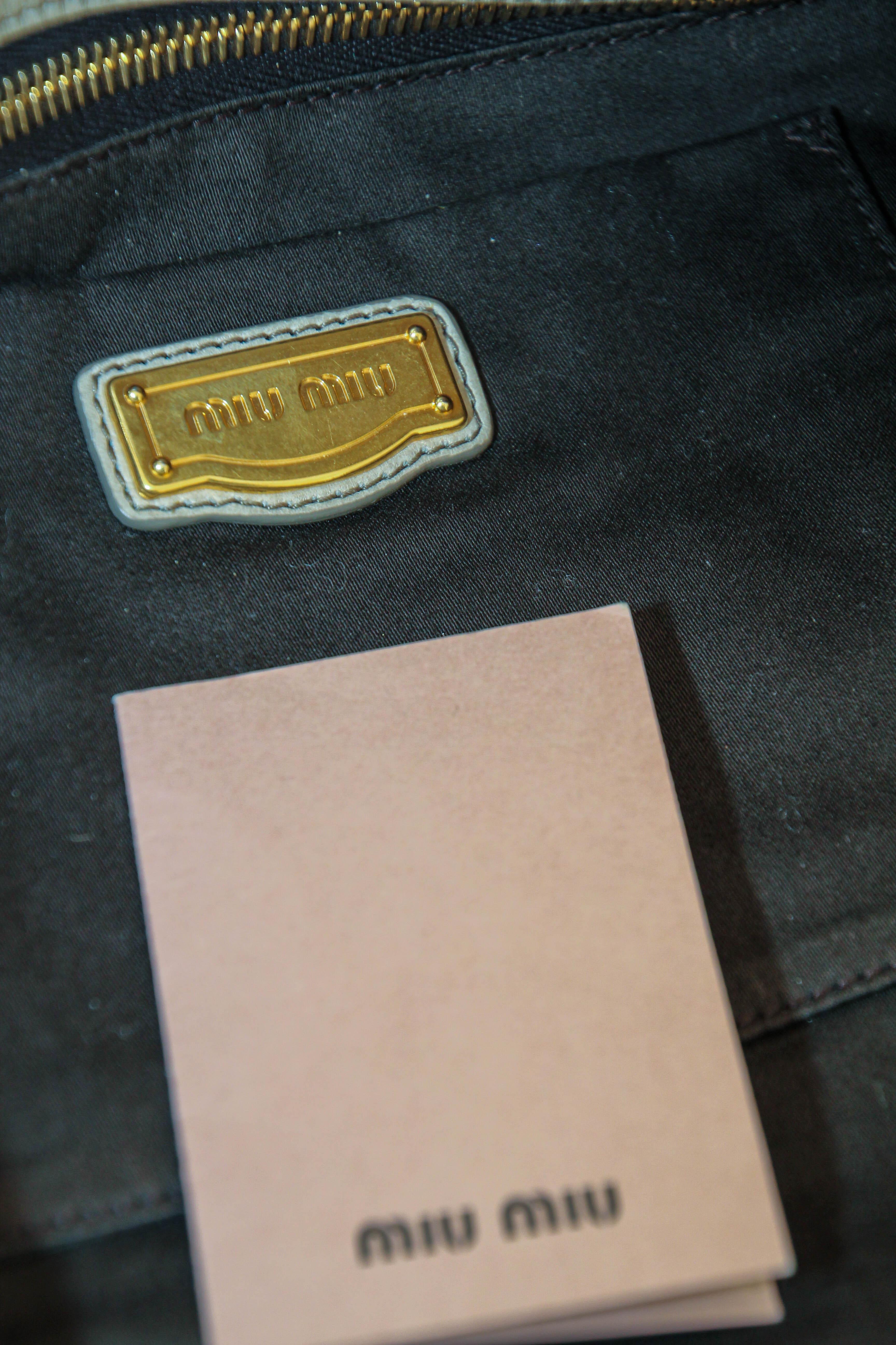 MIU MIU Beige Vitello Lux Bow Leather Hand Bag Satchel Tote For Sale 4