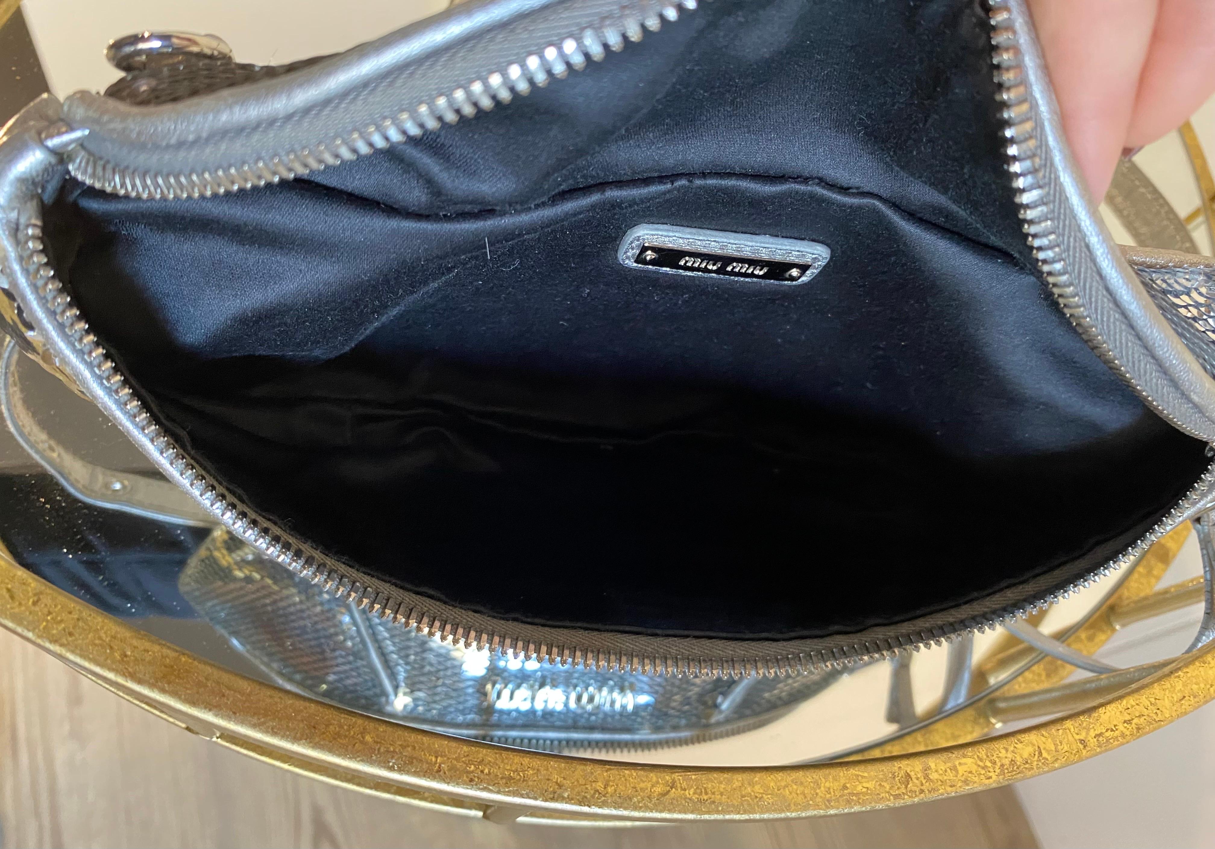 Miu Miu belt bag in silver sequins For Sale 1