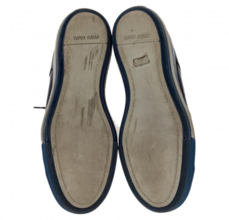 Miu Schwarz/Blau Lackleder Gummi Cap Toe Plateau Turnschuhe Größe 39 3
