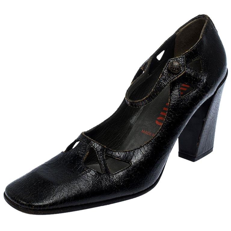 Miu Miu Black Crack Leather Cutout Square Toe Pumps Size 37.5 For Sale