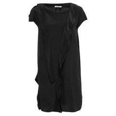 Miu Miu Vestido corto de crepé negro con cuello de corbata y volantes XS