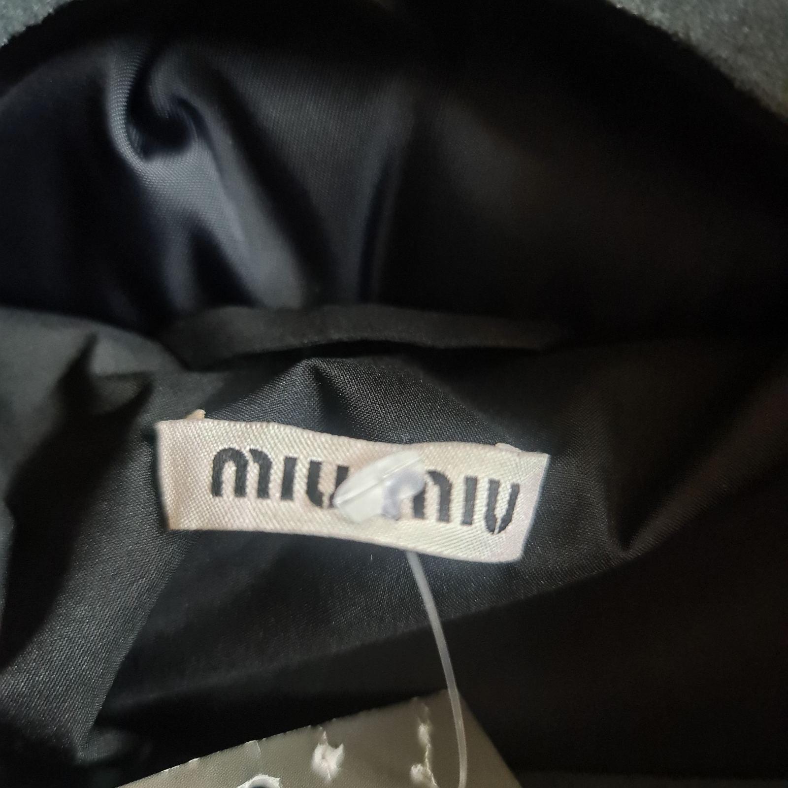 MIU MIU Black Cropped Puffer Jacket - Size 38 in vendita 1