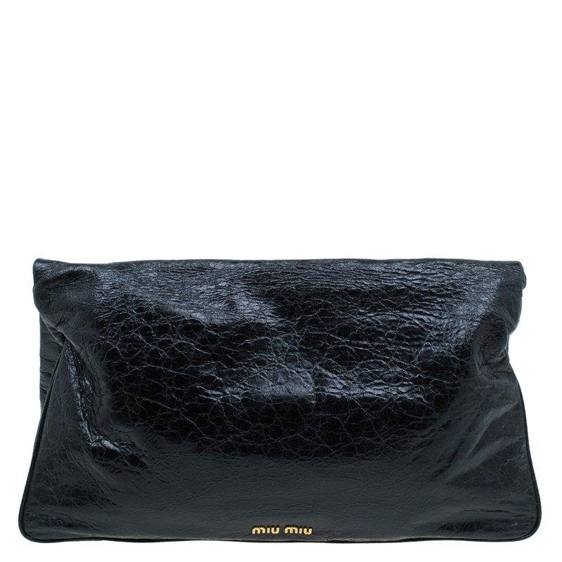 Miu Miu Black Glazed Distressed Leather Oversized Clutch In Good Condition In Dubai, Al Qouz 2
