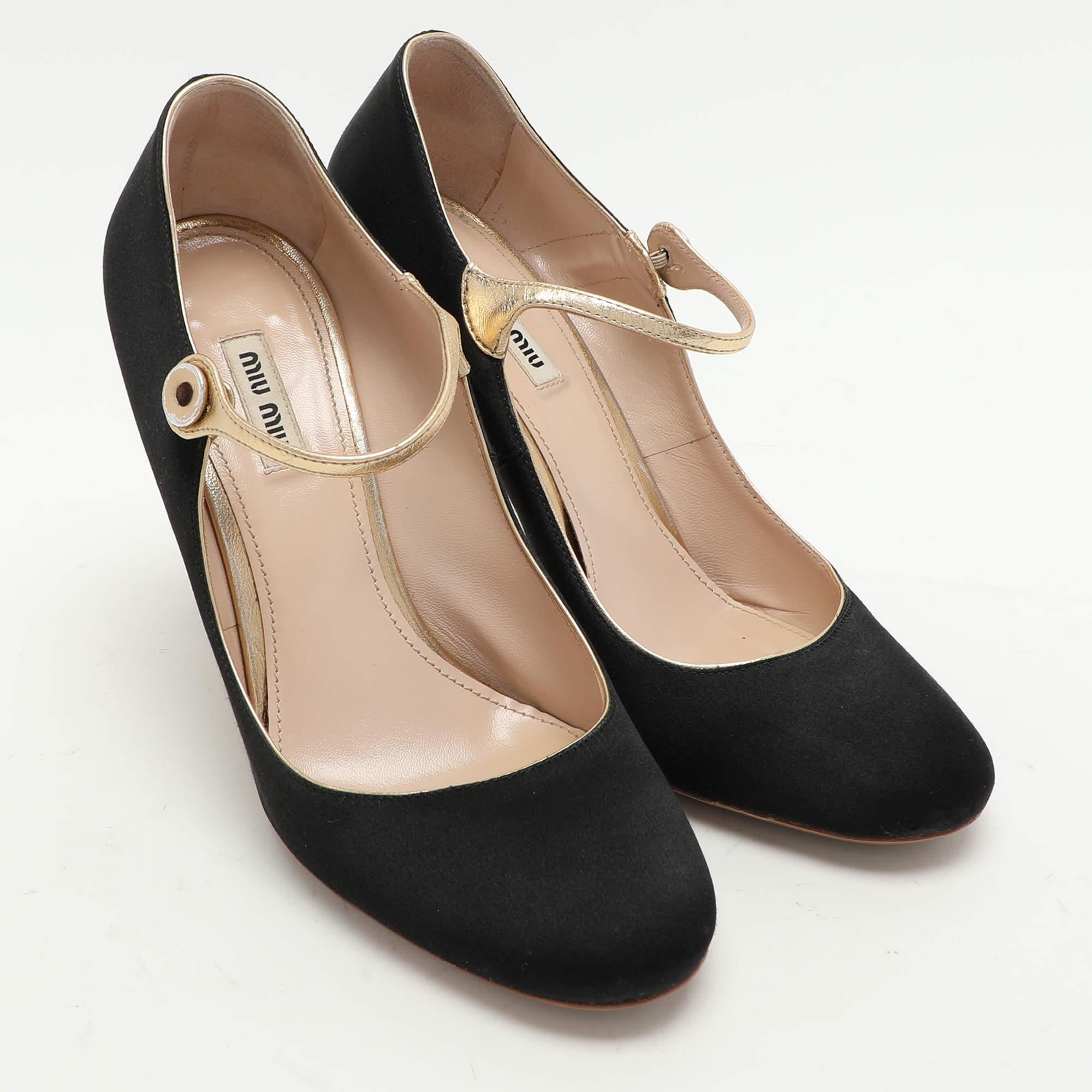 Miu Schwarz/Gold Satin und Leder Mary Jane Pumps Größe 40 Damen im Angebot
