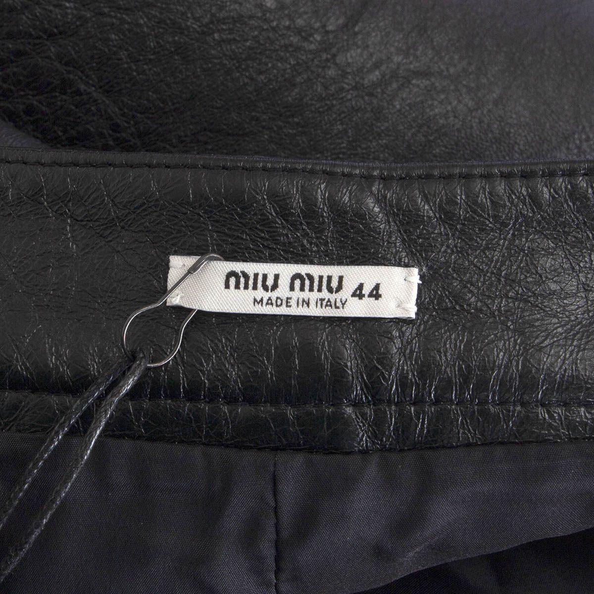 MIU MIU black leather 2020 PANELED HIGH RISE MIDI Skirt 44 L In Excellent Condition In Zürich, CH