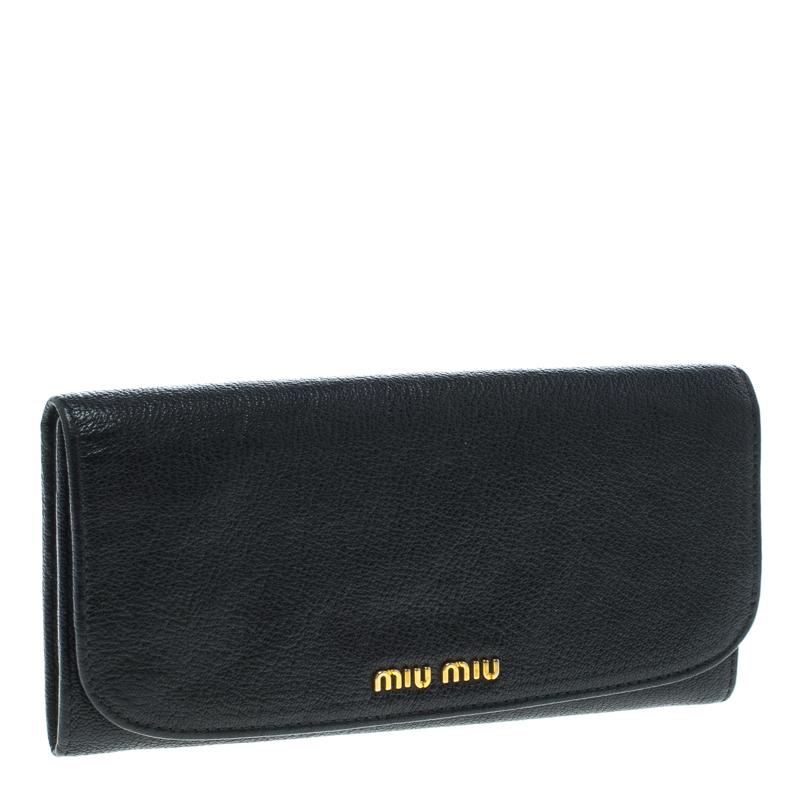 Miu Miu Black Leather Continental Wallet In Good Condition In Dubai, Al Qouz 2