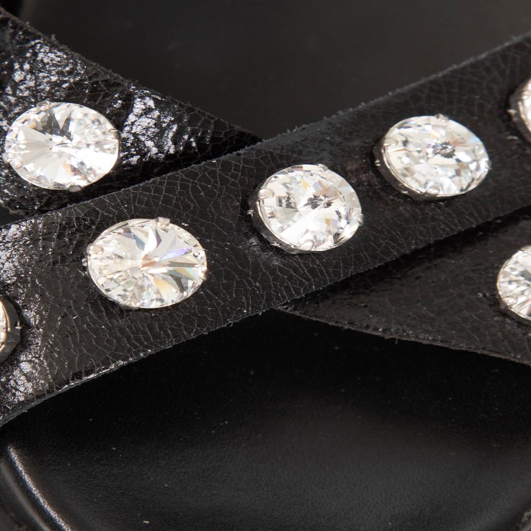 Donna Miu Miu Sandali in pelle nera impreziositi da cristalli misura IT 37,5 in vendita
