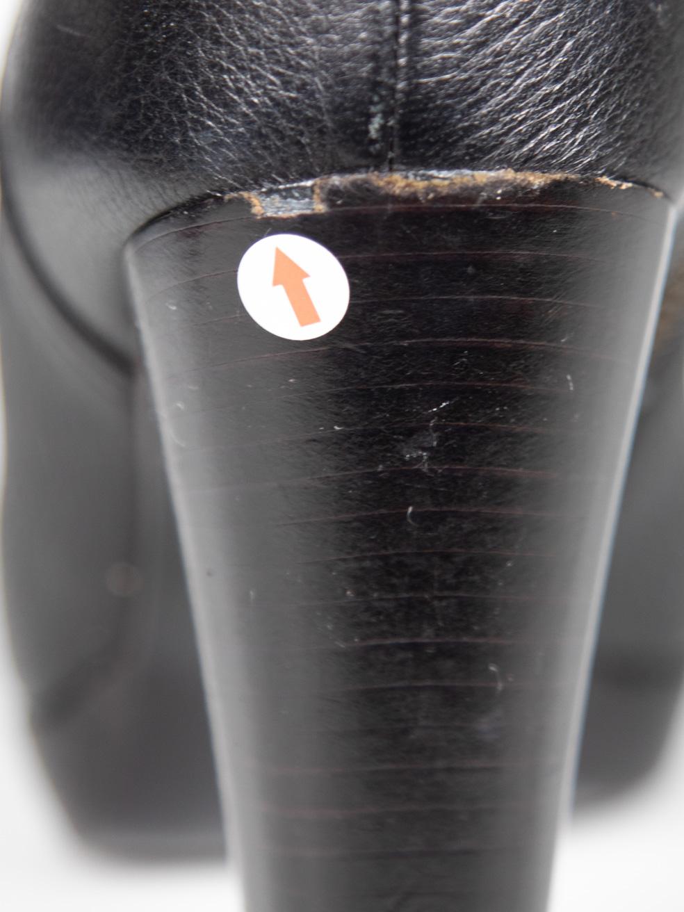 Miu Miu Bottes à talons en cuir noir Taille IT 38 en vente 2