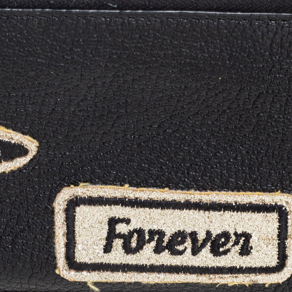 Miu Miu Black Leather Patch Zip Card Case In Good Condition In Dubai, Al Qouz 2
