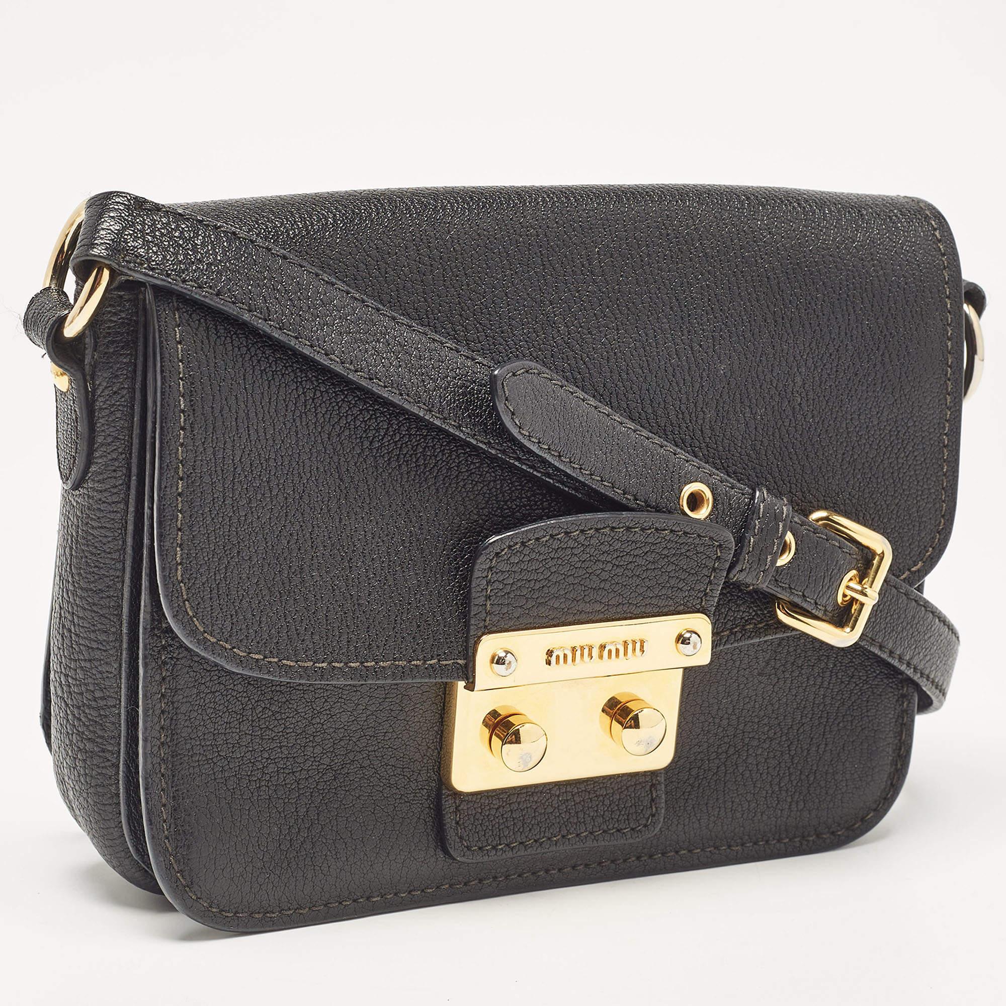 Miu Miu Black Madras Leather Flap Shoulder Bag In Good Condition In Dubai, Al Qouz 2