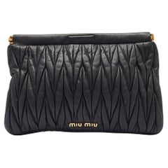 Miu Miu Schwarze Matelassé Leder Rahmen Clutch