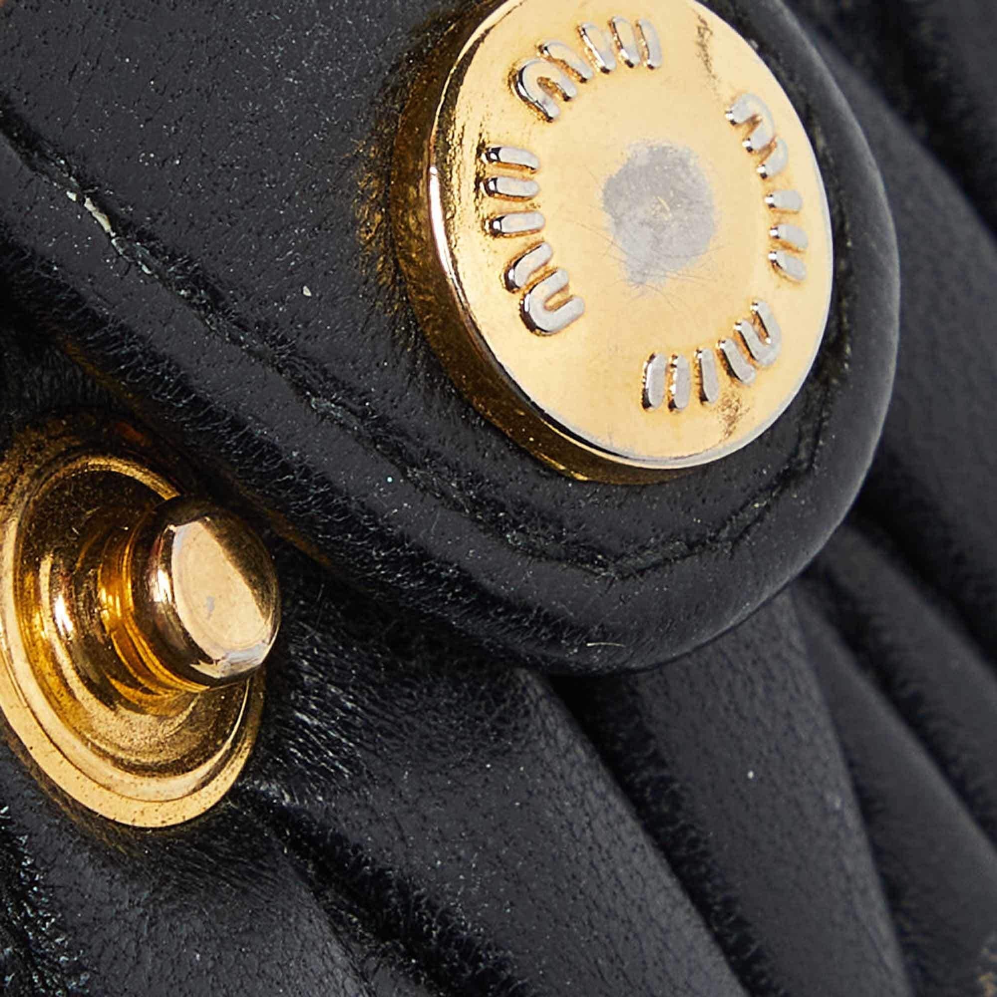 Miu Miu Black Matelassé Leather Card Case For Sale 1