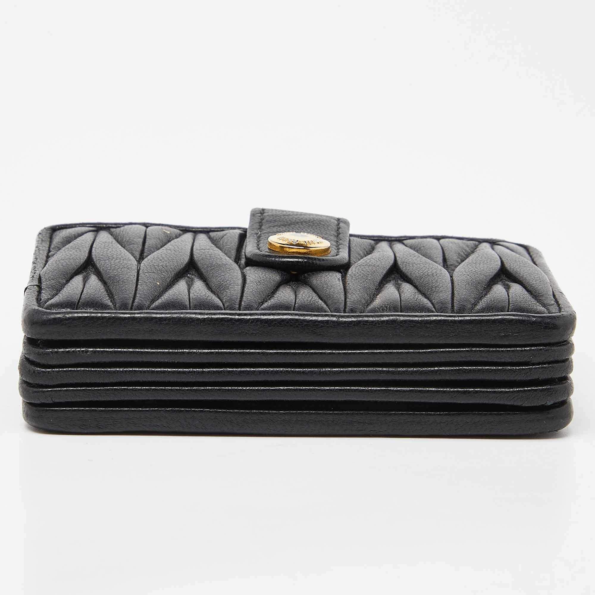 Miu Miu Black Matelassé Leather Card Case For Sale 3