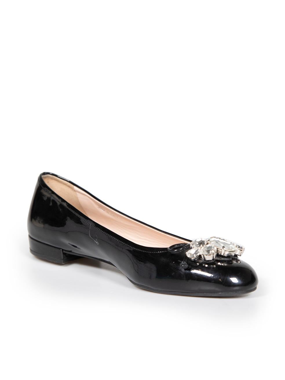 CONDITION is Very good. Minimal wear to shoes is evident. Minimal wear to the uppers with a number of light scratch marks found on this used Miu Miu designer resale item.
 
 
 
 Details
 
 
 Black
 
 Patent leather
 
 Ballet flats
 
 Round toe
 
