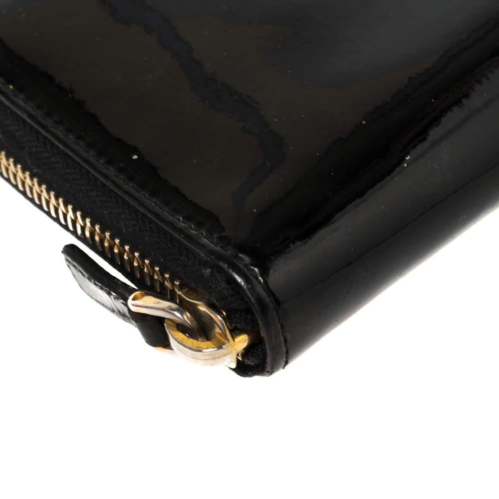 Miu Miu Black Patent Leather Bow Zip Around Wallet 5
