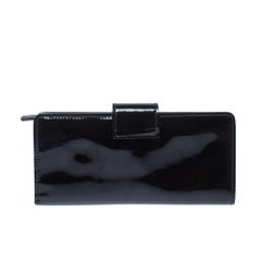 Miu Miu Black Patent Leather Clasp Lock Wallet