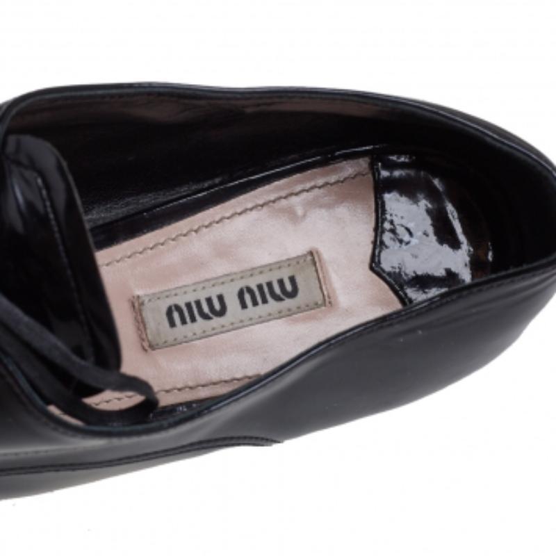Women's Miu Miu Black Patent Leather Crystal Embellished Cap Toe Oxfords Size 40 For Sale