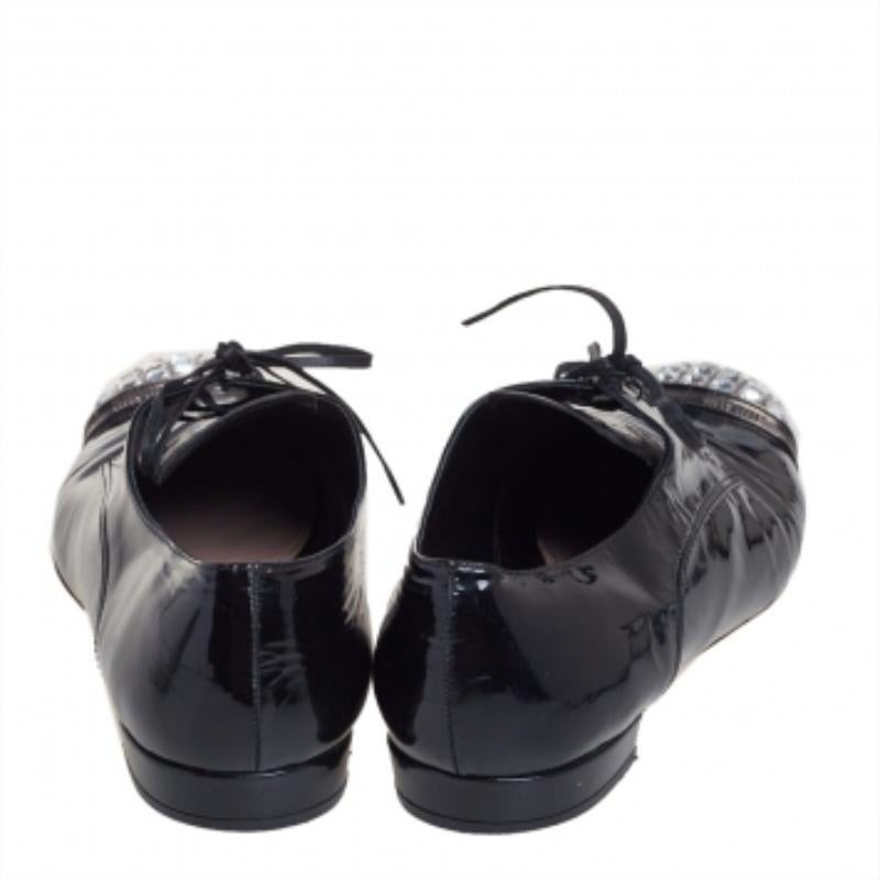 Miu Miu Black Patent Leather Crystal Embellished Cap Toe Oxfords Size 40 For Sale 2