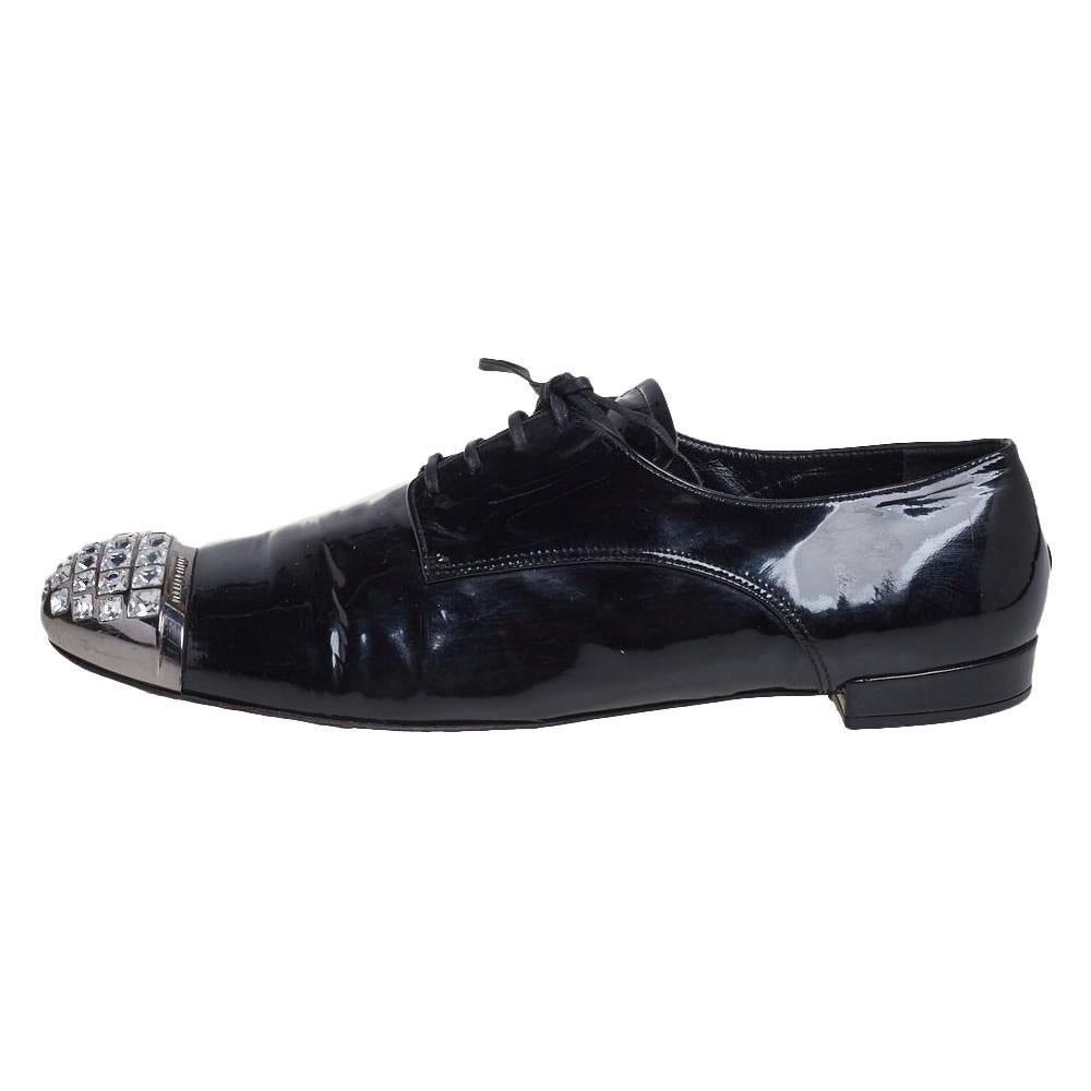 Miu Miu Black Patent Leather Crystal Embellished Cap Toe Oxfords Size 40 For Sale