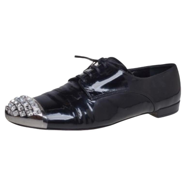 Miu Miu Black Patent Leather Crystal Embellished Cap Toe Oxfords Size 40 For Sale