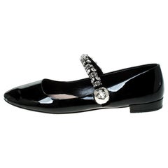 Miu Miu Chaussures Mary Jane en cuir verni noir avec lanières ornées de cristaux Taille 41