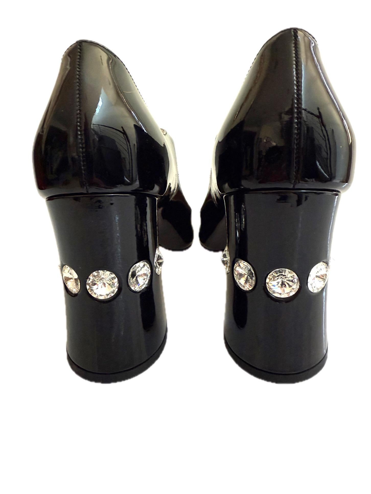 Miu Miu Black Patent Leather Crystal Heel Mary Jane Pumps FW2016 Size 39 en vente 4