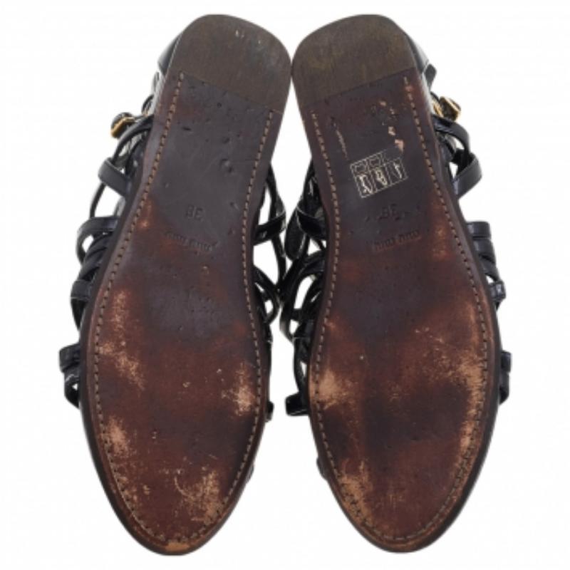 Miu Miu Bailarinas de charol negro talla 38 en venta 2