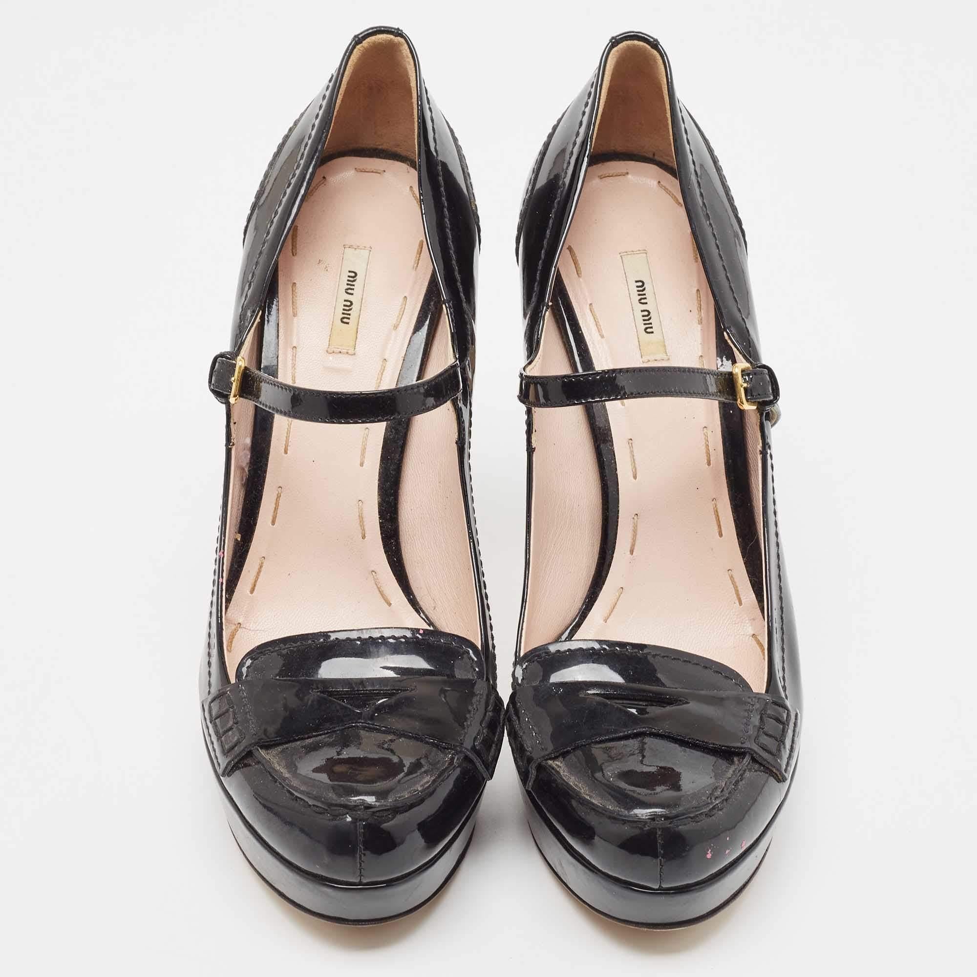 Miu Schwarze Lackleder Plateau Mary Jane Loafer Pumps Größe 40 im Zustand „Gut“ im Angebot in Dubai, Al Qouz 2