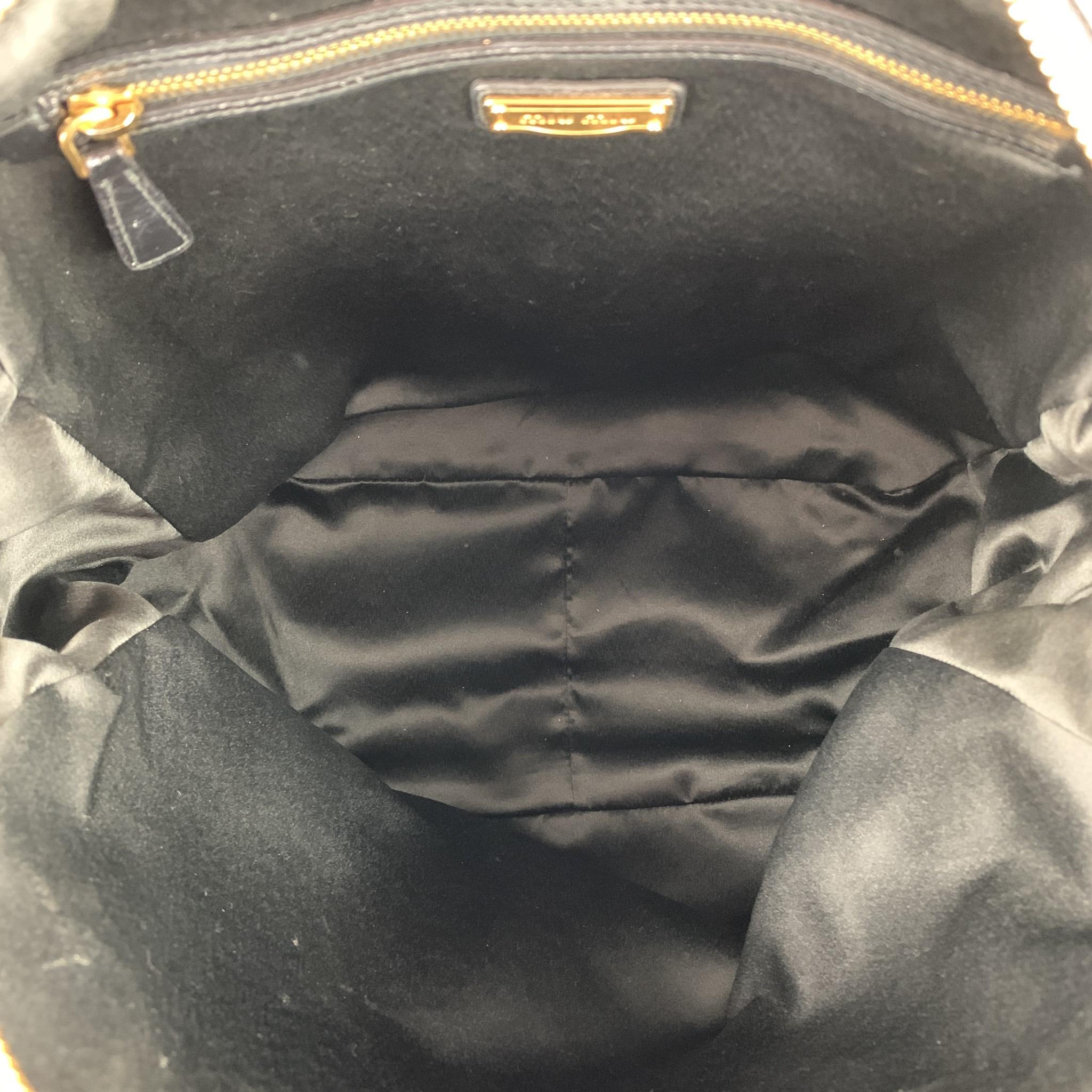MIU MIU Black Patent Leather Shoulder Handbag In Good Condition In San Francisco, CA