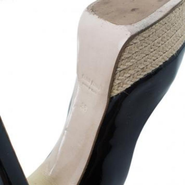 Miu Miu - Escarpins à bout ouvert en cuir verni noir - Taille 36 en vente 3
