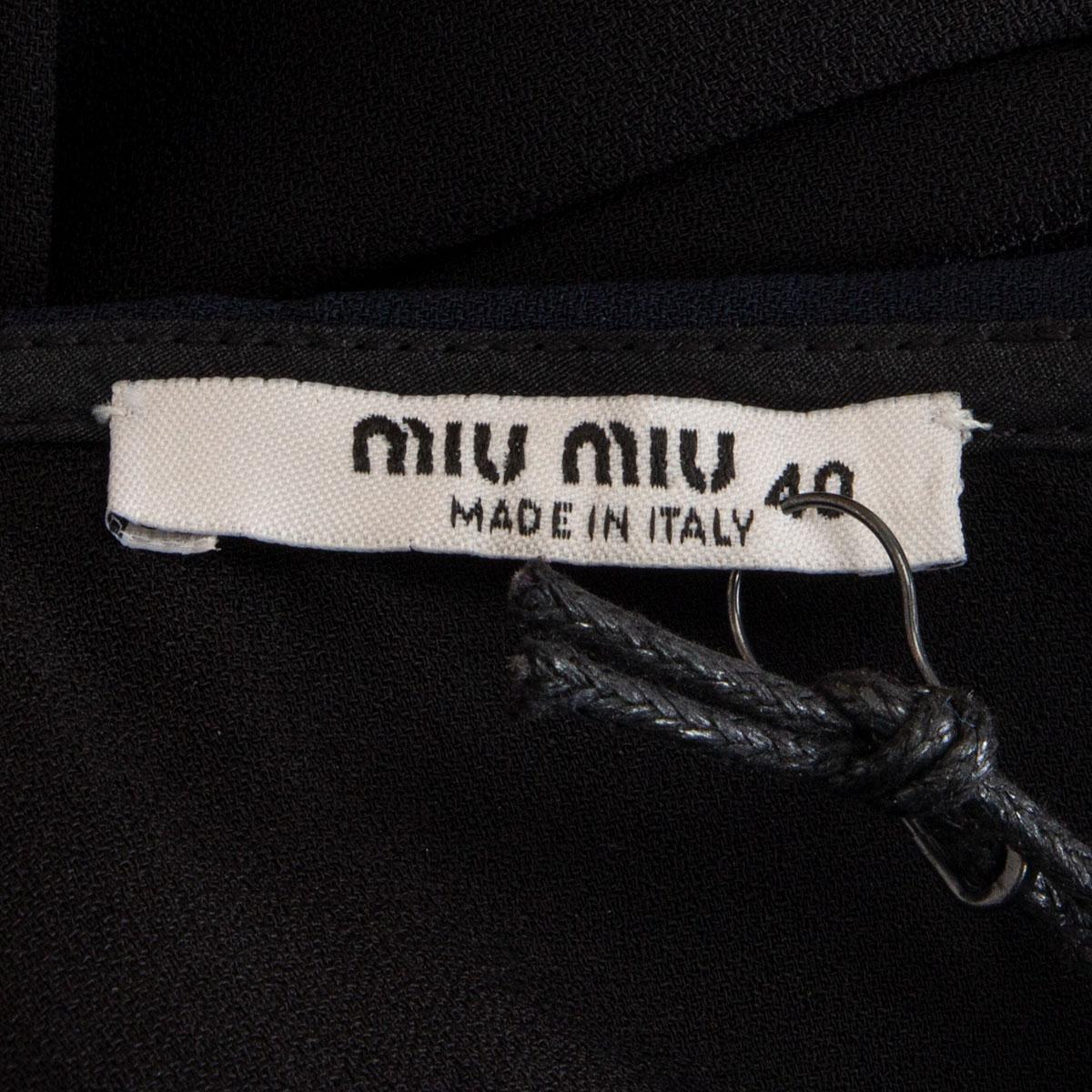 MIU MIU MIU - Robe chemise noire plissée à manches courtes S Pour femmes en vente