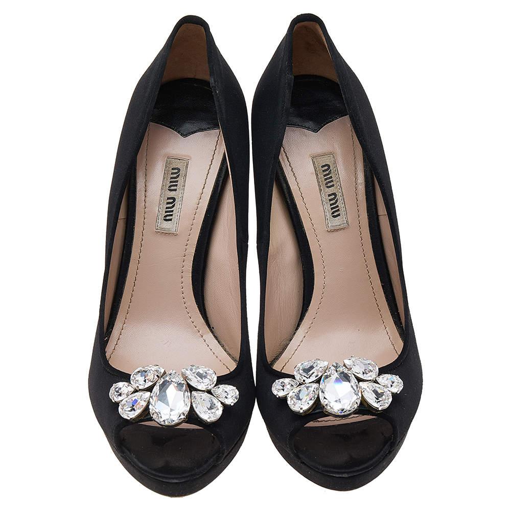 Miu Miu Black Satin Jewel Embellished Peep Toe Platform Pumps Size 39.5 In Fair Condition In Dubai, Al Qouz 2