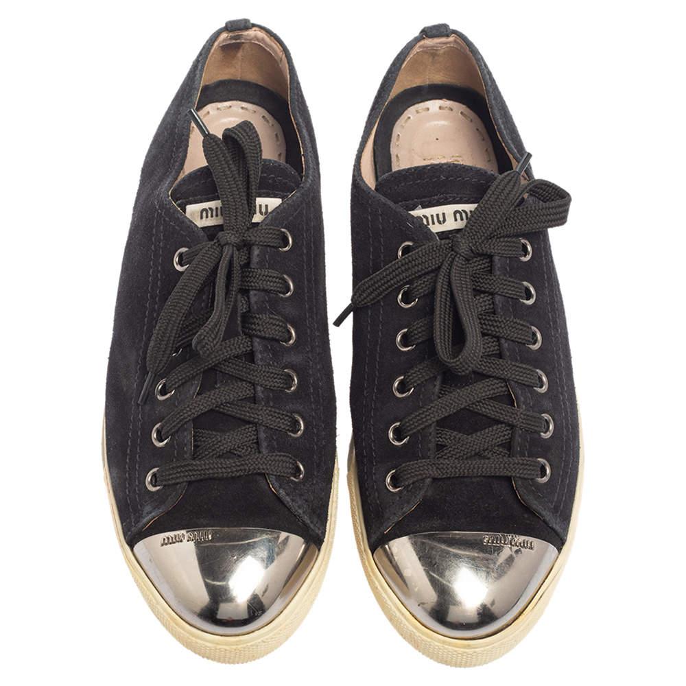 Miu Miu Black/Silver Patent Leather Metal Cap Toe Sneakers Size 38 In Good Condition In Dubai, Al Qouz 2