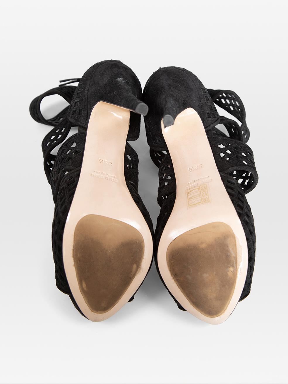 Miu Miu Schwarz Wildleder Lasercut Käfig Heels Größe IT 38.5 Damen im Angebot
