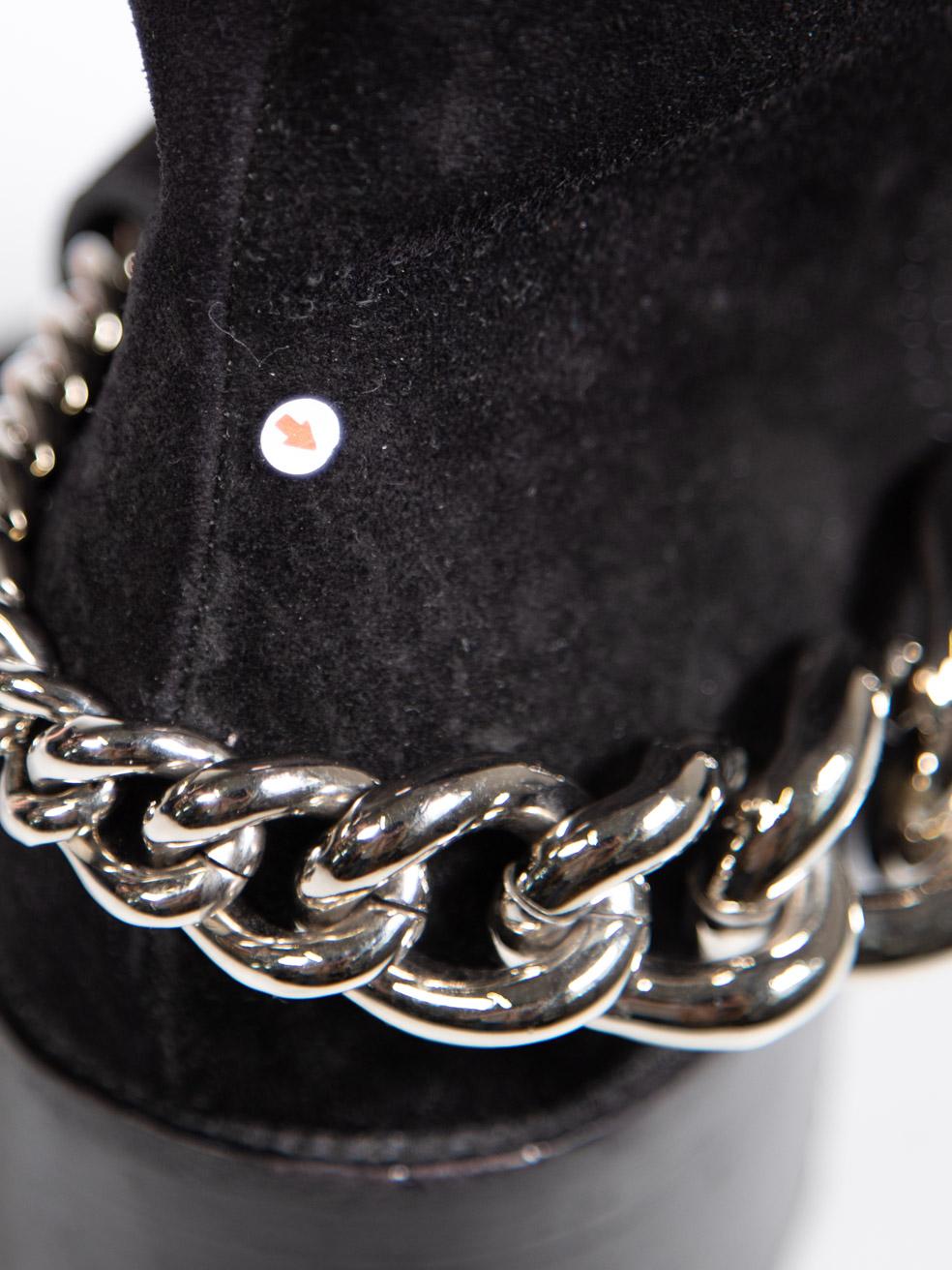Miu Miu Black Suede Mid Calf Boots Chain Detail Size IT 41 en vente 2